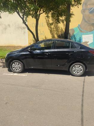 HYUNDAI HB20S 1.6 COMFORT STYLE 16V FLEX 4P AUTOMÁTICO